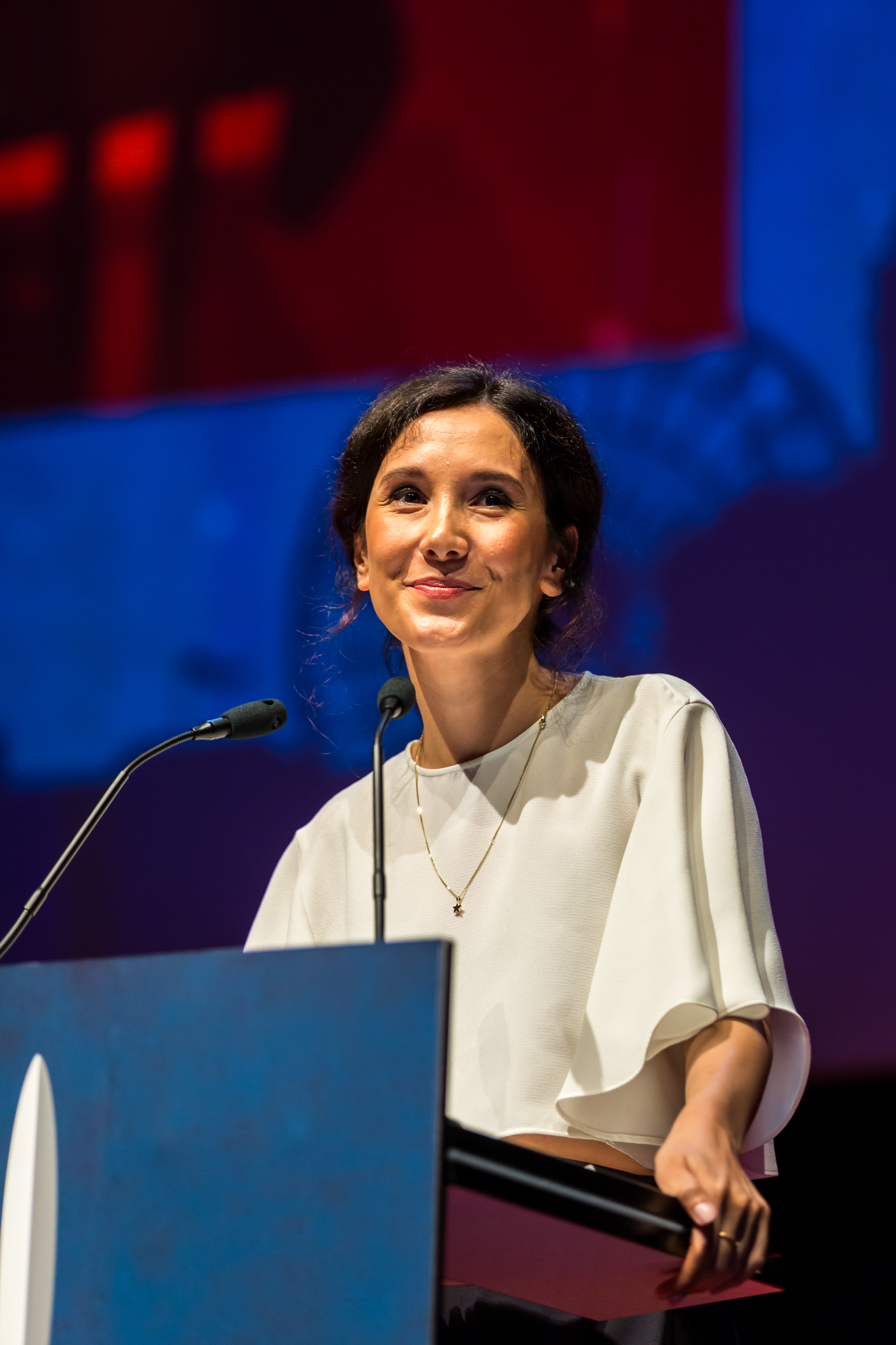 Datei:Sibel Kekilli, the Hugo Awards Ceremony, Worldcon, Helsinki.jpg –  Wikipedia