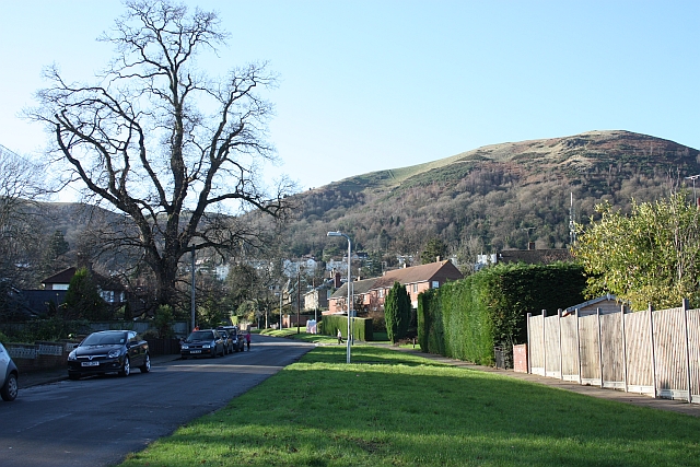 File:Sling Lane - geograph.org.uk - 1613909.jpg