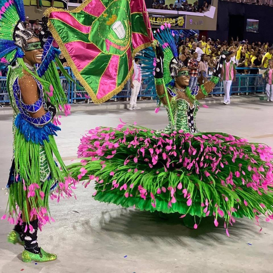 Mestre-Sala e Porta-Bandeira da Mangueira, Carnaval de 1957. Arquivo  Nacional. Fundo Correio da Manhã. BR_RJANRIO_PH_0_F…