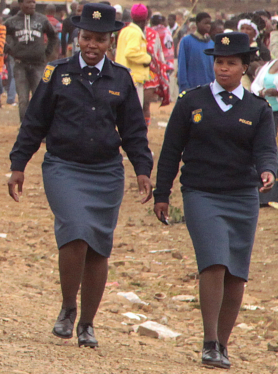 File:South africa SAPS policewomen.jpg - Wikimedia Commons