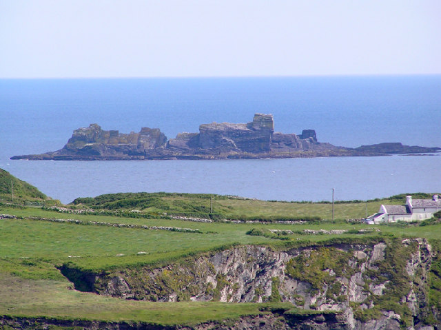 File:The Stags - geograph.org.uk - 24926.jpg