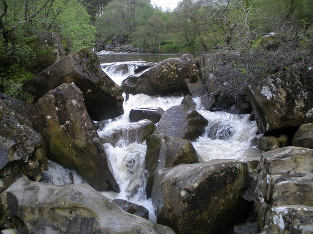 File:Waterfall on the River Massan - geograph.org.uk - 1311425.jpg