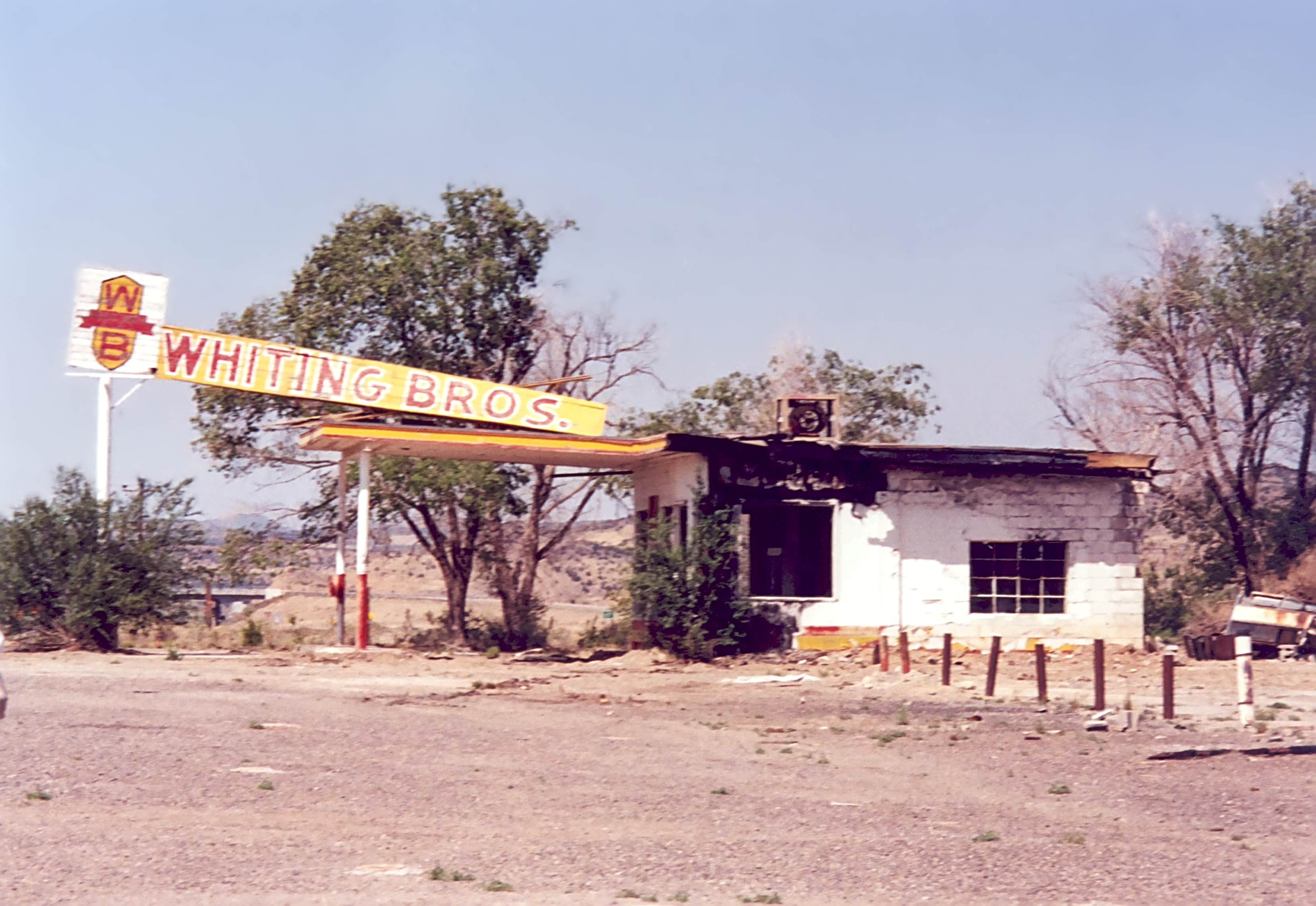 Abandoned gas station on Route 66