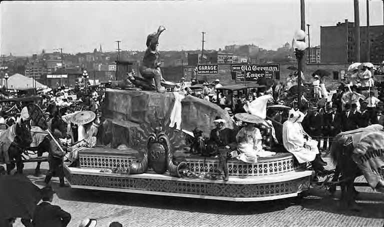 File:"Discovery of Gold" parade float, Golden Potlatch, July 17, 1912 (SEATTLE 5806).jpg