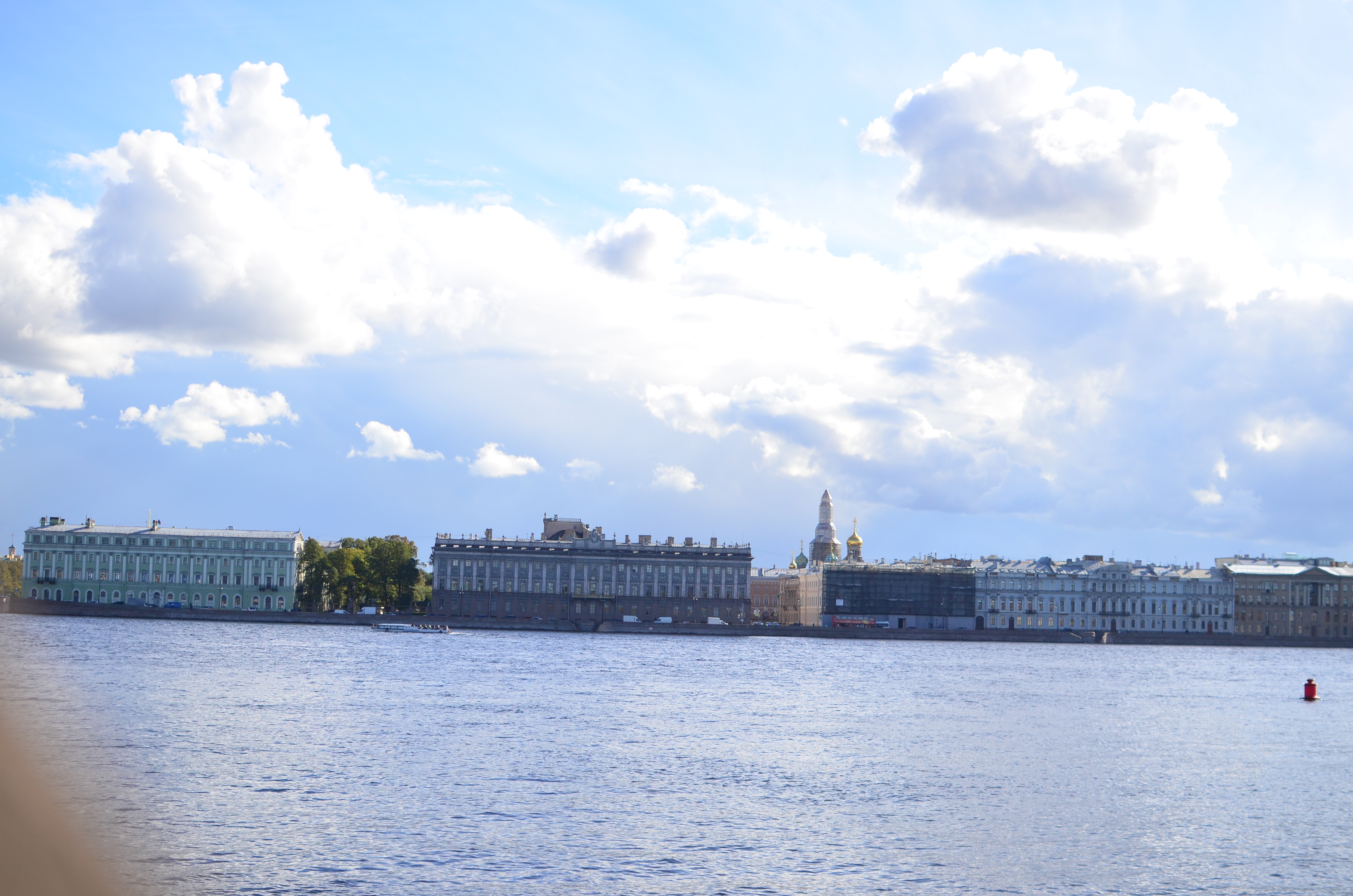 Петропавловская крепость Нева пляж