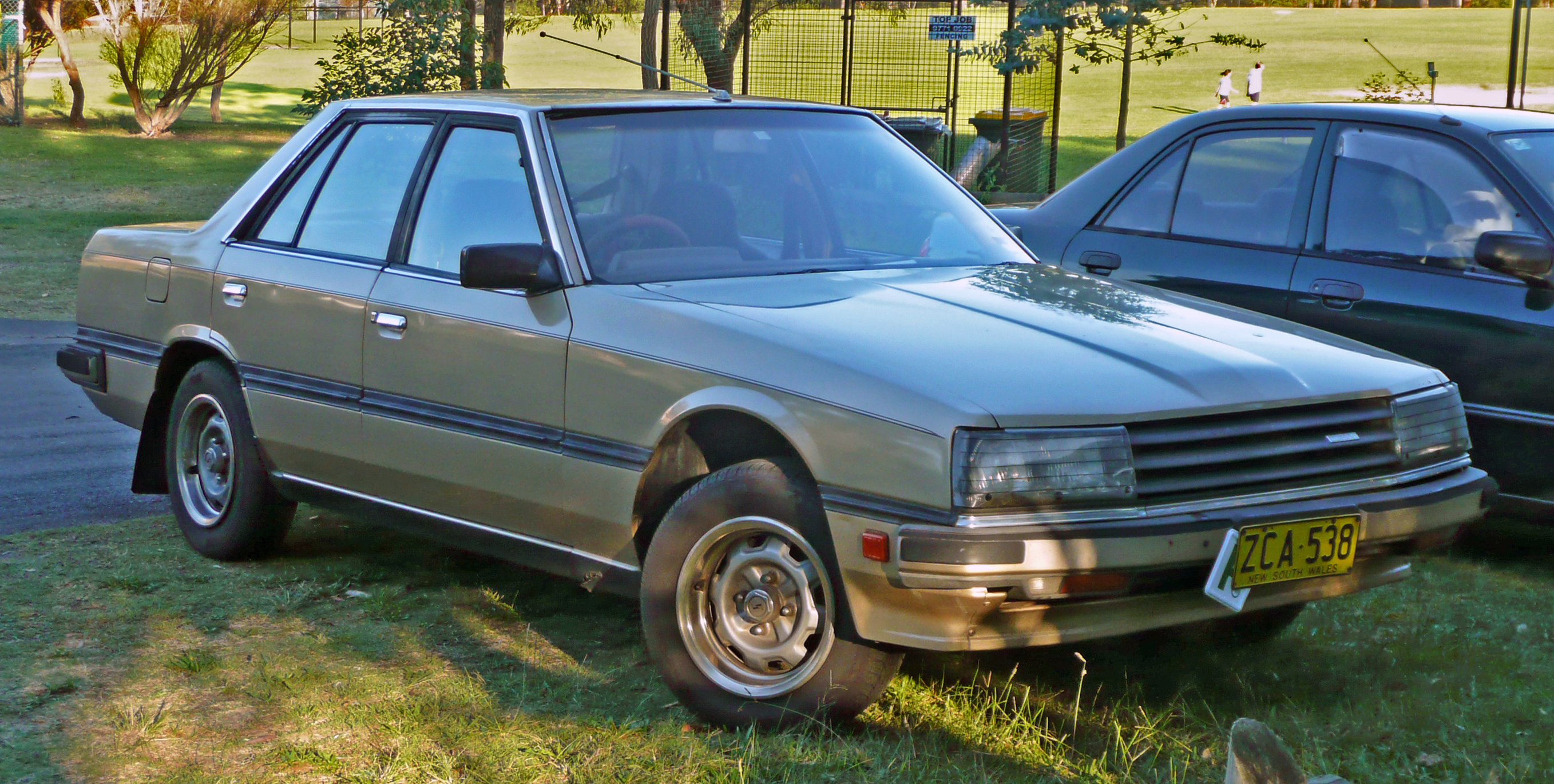 File:1981-1983 Nissan Skyline (R30) 2.4E sedan 01.jpg - Wikimedia