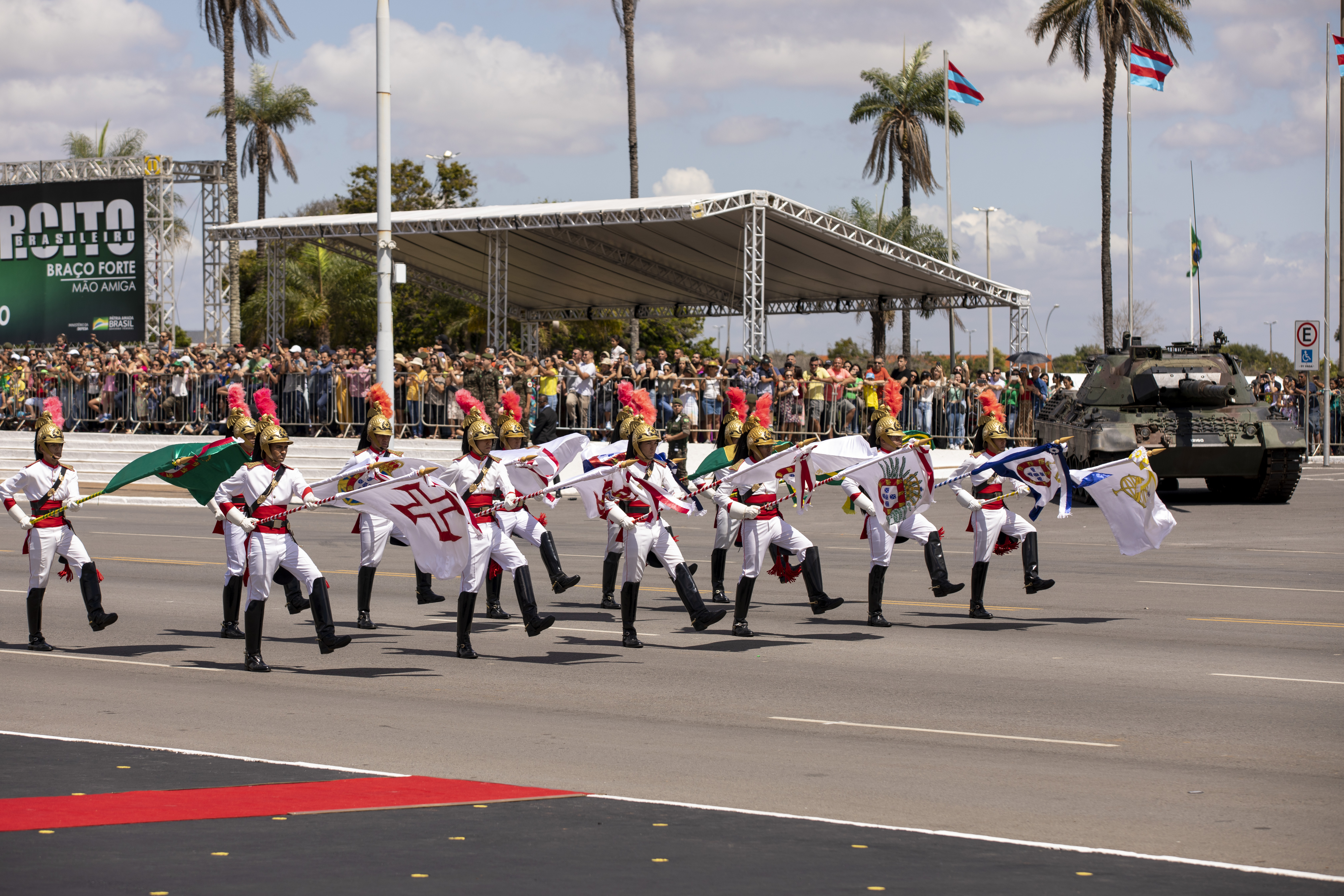 File:19 04 2022 Cerimônia do Dia do Exército, com a Imposição da