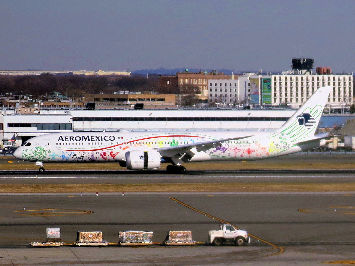 日本航空Aeromexico Quetzalcoatl B787-9 XA-ADL