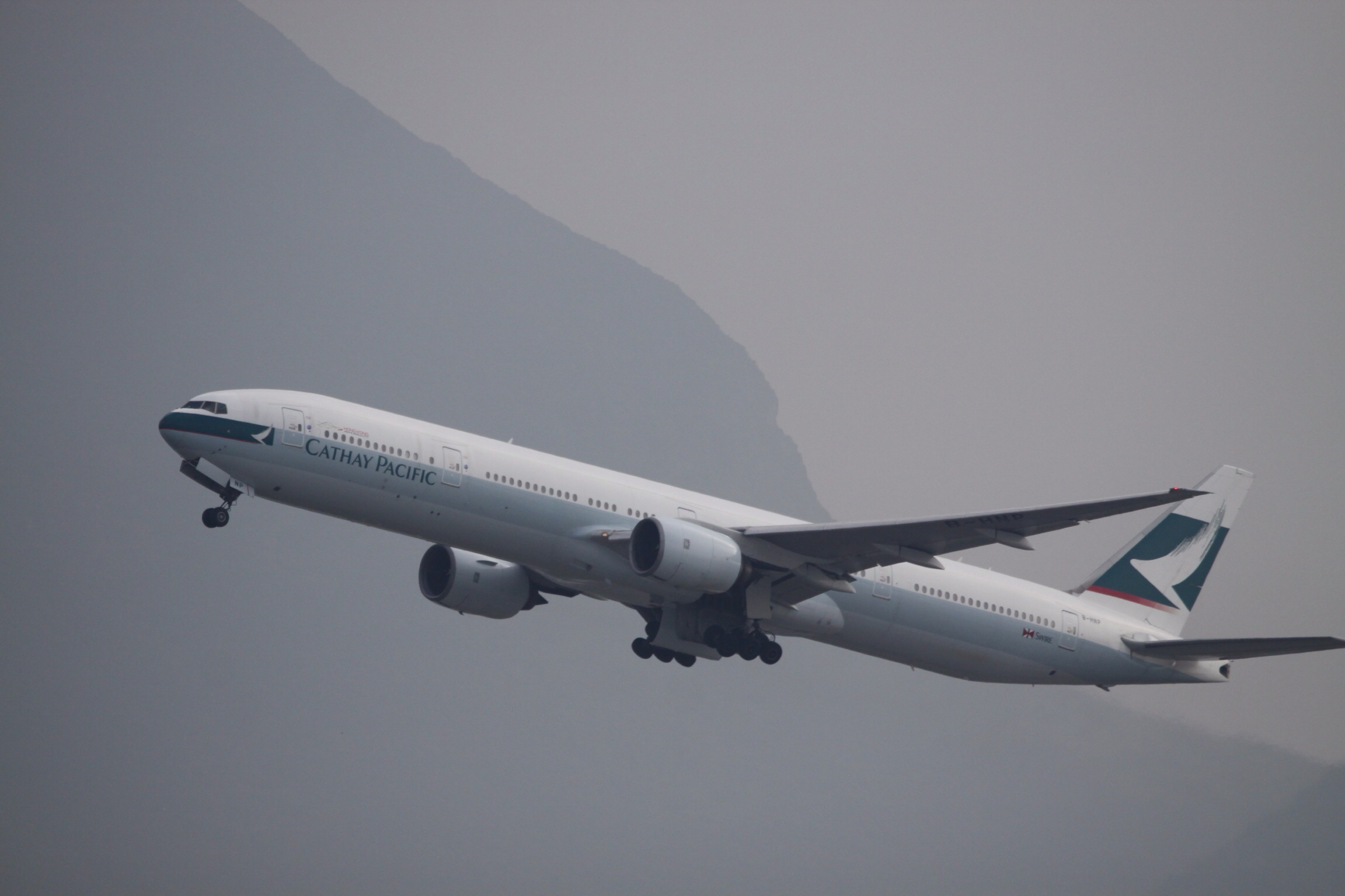Cathay Pacific Enhances Online Booking System