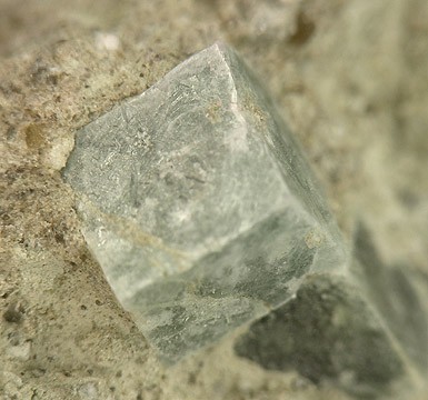 File:Boracite-172106.jpg