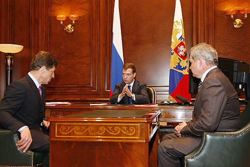 File:Dmitry Medvedev with Dmitry Kozak and Viktor Basargin.jpg