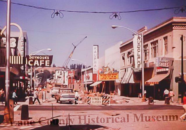 File:Eugene Mall Construction.jpg