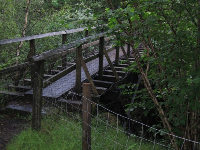 File:Footbridge using remains of old narrow-gauge railway bridge over Allt a'Mhuilinn - geograph.org.uk - 905644.jpg