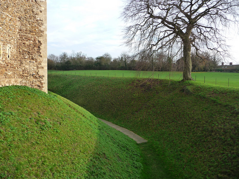 File:Framlingham Castle moat - geograph.org.uk - 1760043.jpg