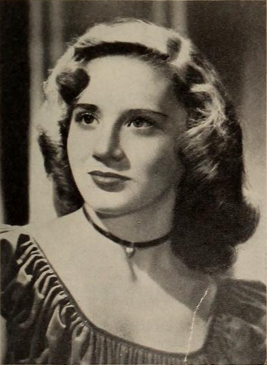 File:Gloria McMillan.jpg