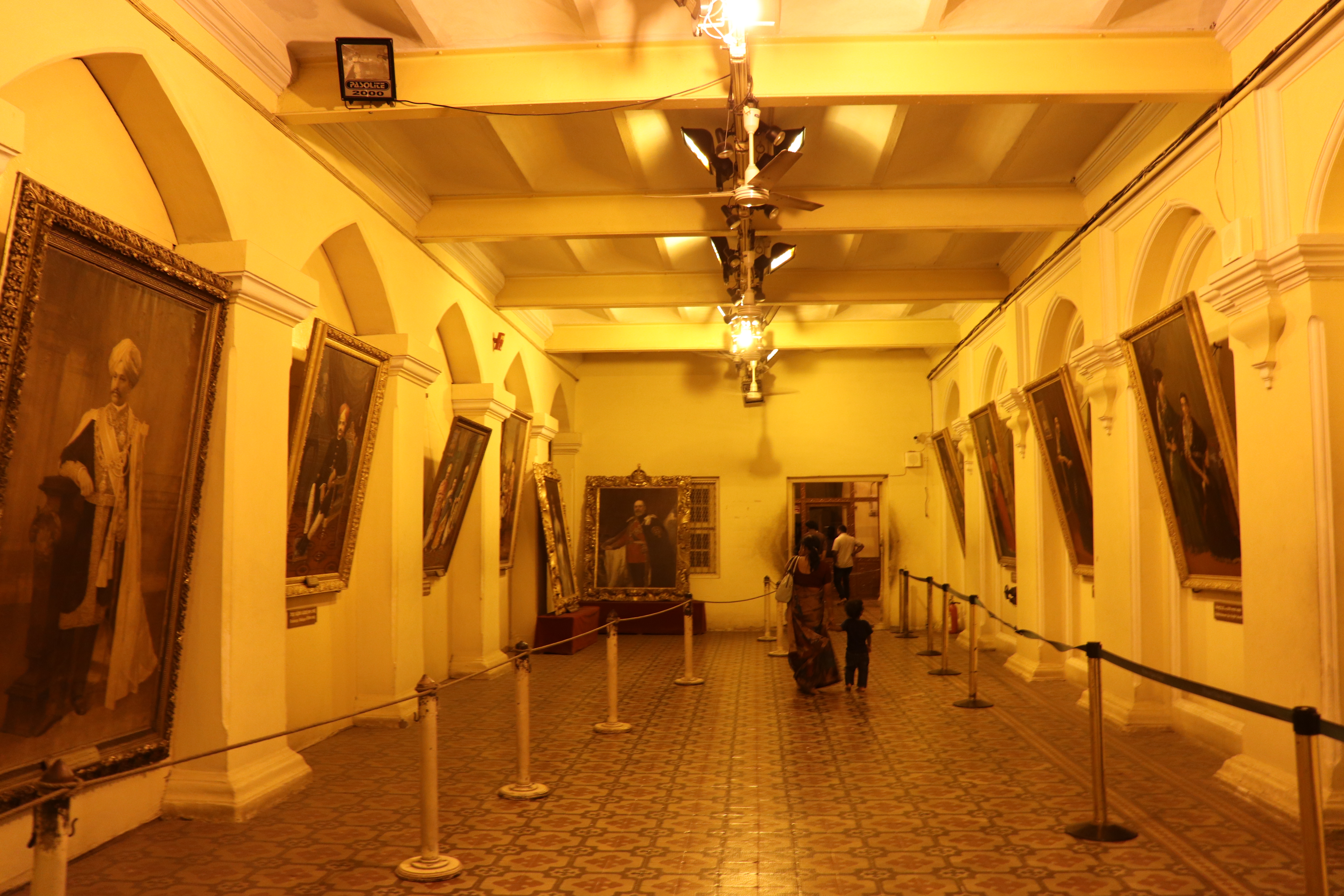 File Inside Mysore Palace Img 2191 Jpg Wikimedia Commons
