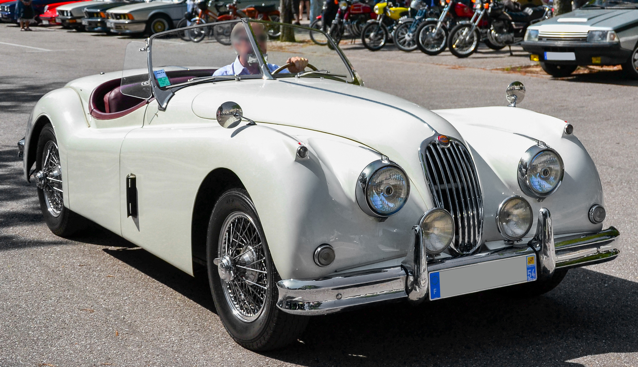 Модель 1/43 Jaguar XK140 Cabriolet 1957 Dark Metallic Grey (темно-серый металлик)