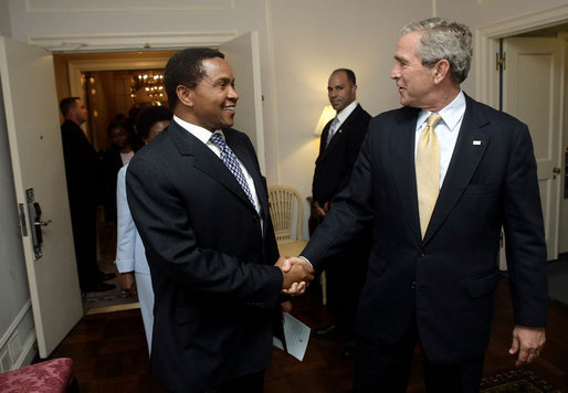 File:Jakaya Kikwete with George Bush September 18, 2006.jpg