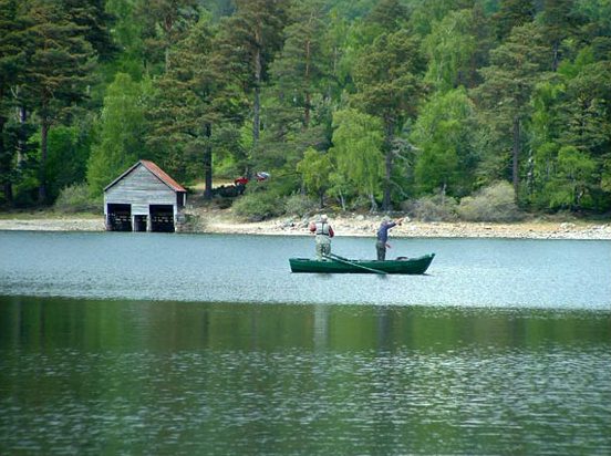 File:Loch Vaa - geograph.org.uk - 1619.jpg