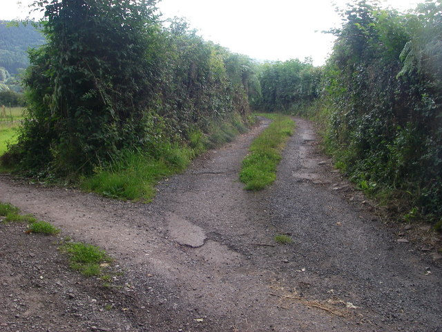 File:Minor road, Gilwern - geograph.org.uk - 491124.jpg