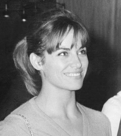 File:NathalieDelon-1965-Italie.png