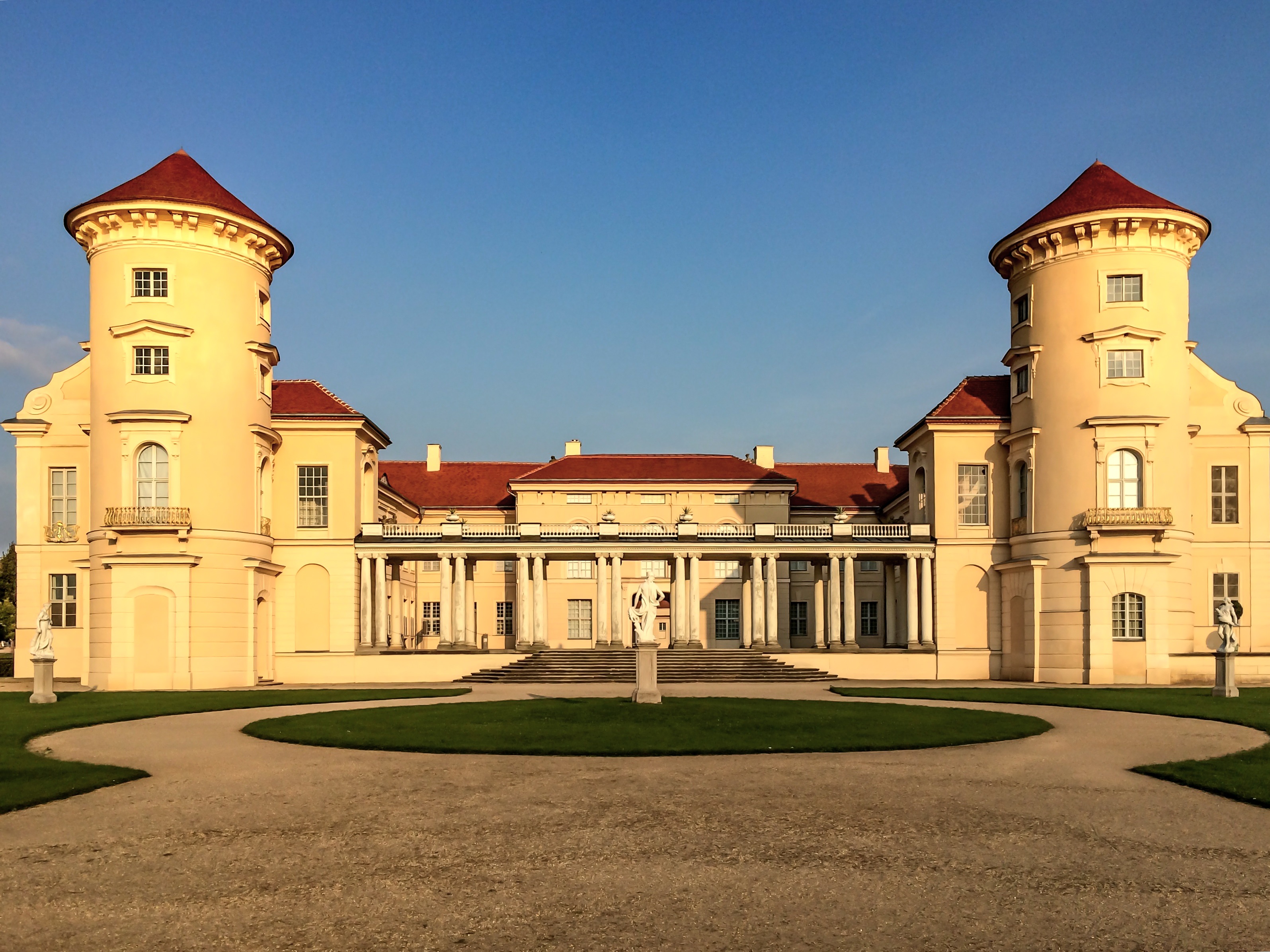  قلعة Rheinsberg بألمانيا .. Rheinsberg_Castle