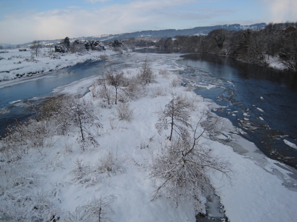 File:River Tyne at Corbridge - geograph.org.uk - 1658472.jpg