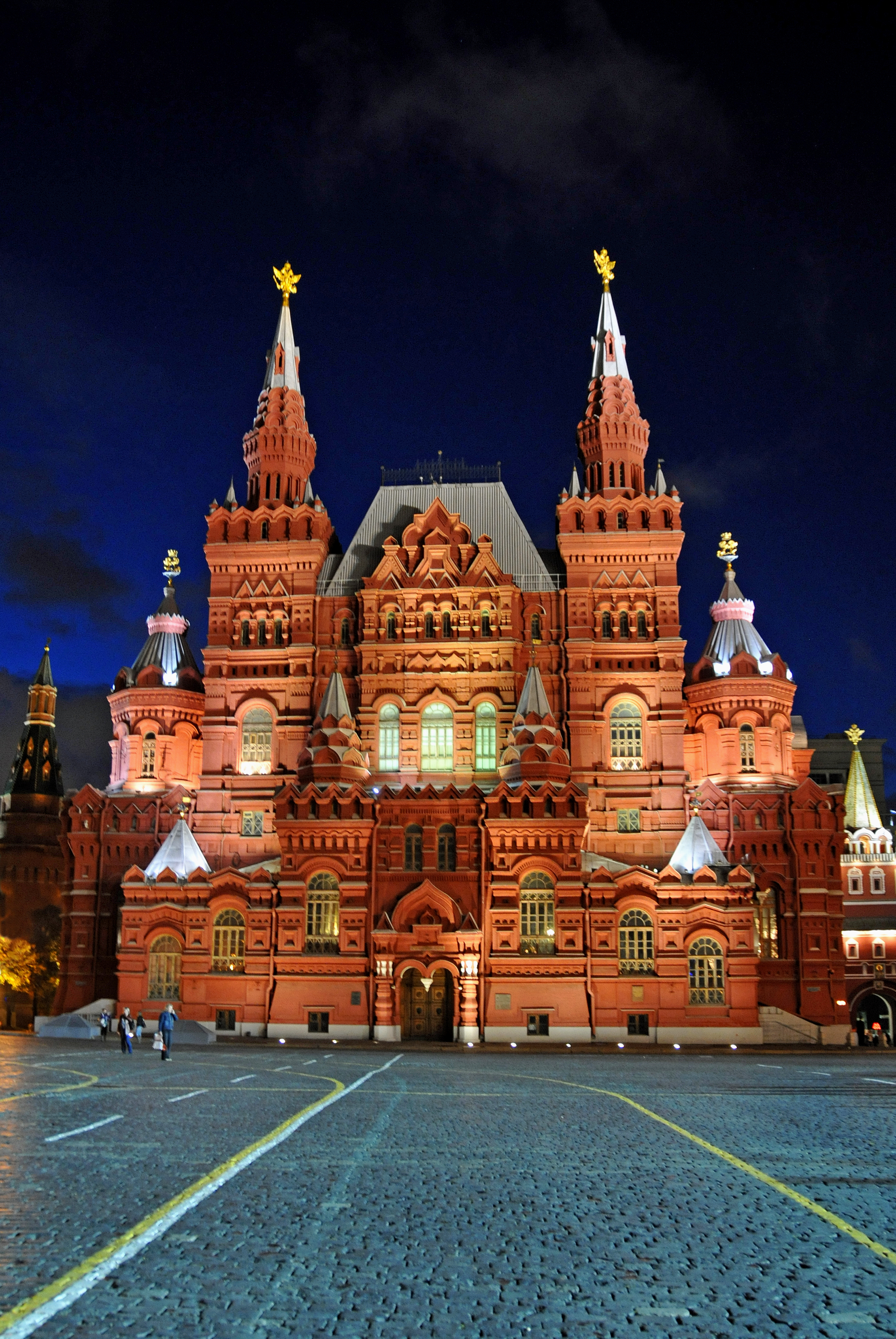 Red square russia. Государственный исторический музей Москва. Площадь Москвы. Красная площадь. Красная площадь Москва достопримечательности.