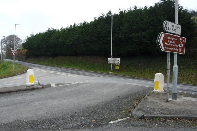 File:Shirwell Cross at the junction of the B3230 with the A39 - geograph.org.uk - 1115742.jpg