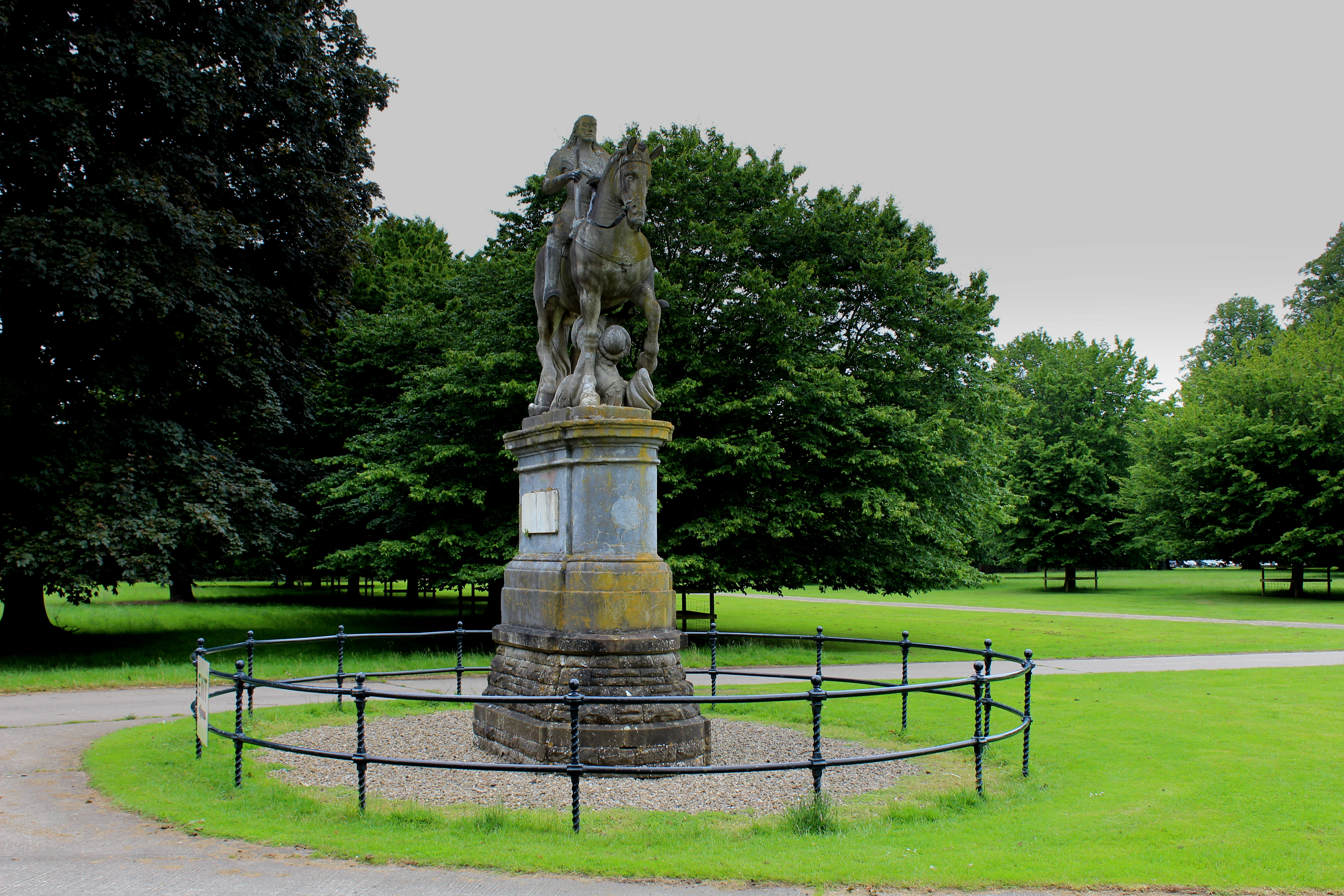 Equestrian statue of Charles II trampling Cromwell