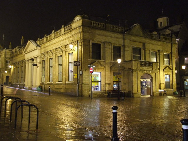 File:Town centre at night - geograph.org.uk - 1149237.jpg