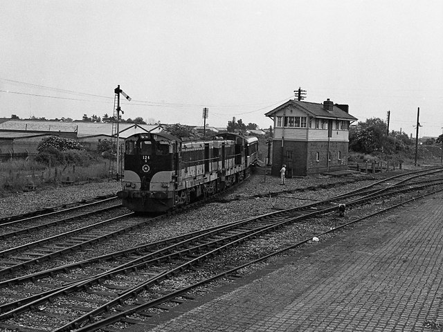 File:Train at Liffey Junction (geograph 2436007).jpg