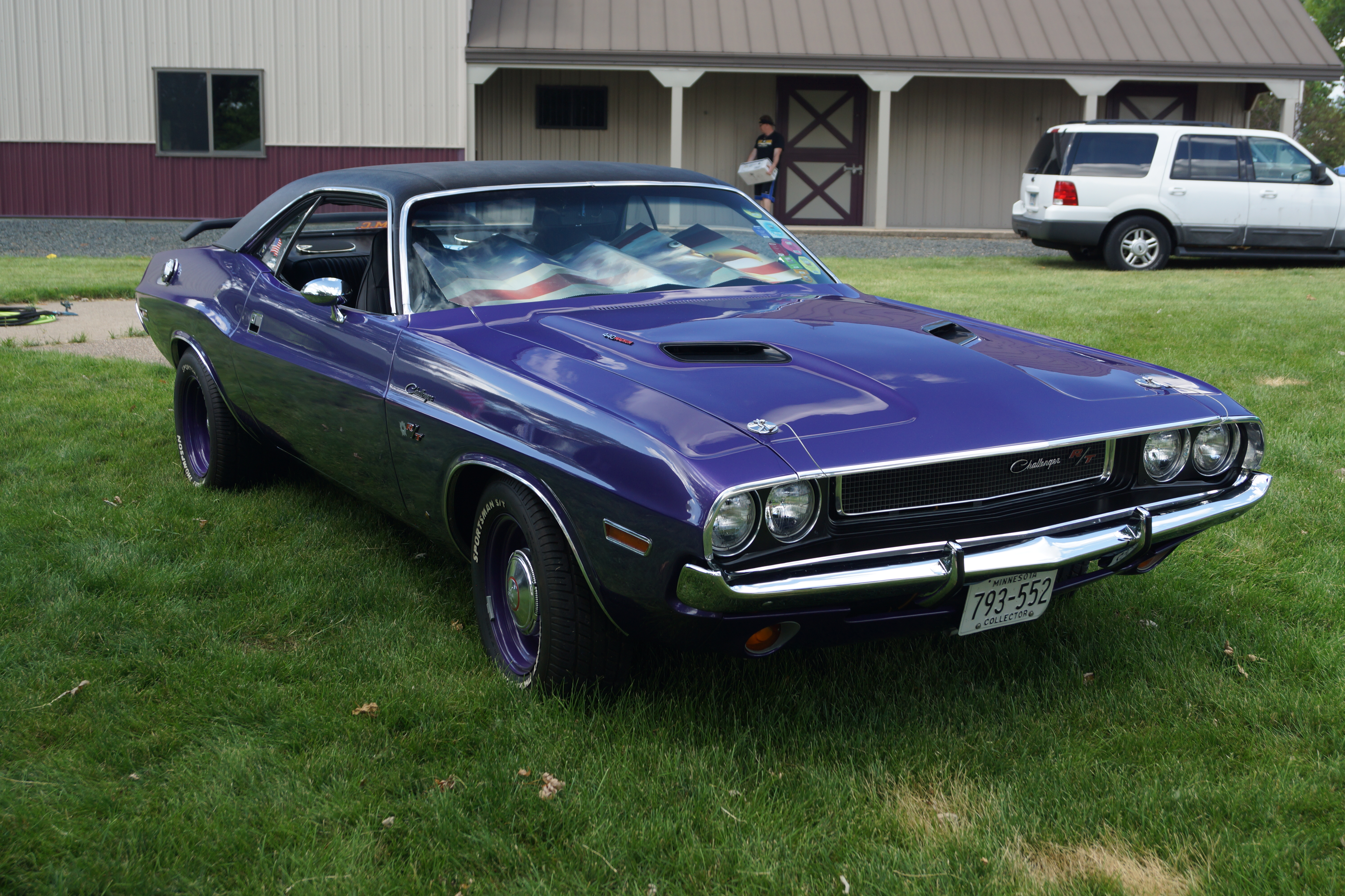 Dodge Challenger SMS 570