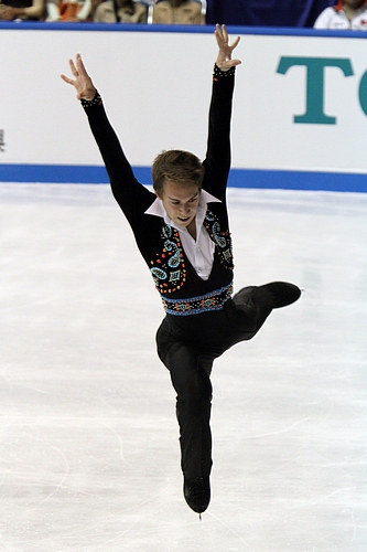 File:2010 NHK Trophy Men - Shawn SAWYER - 4485A.jpg