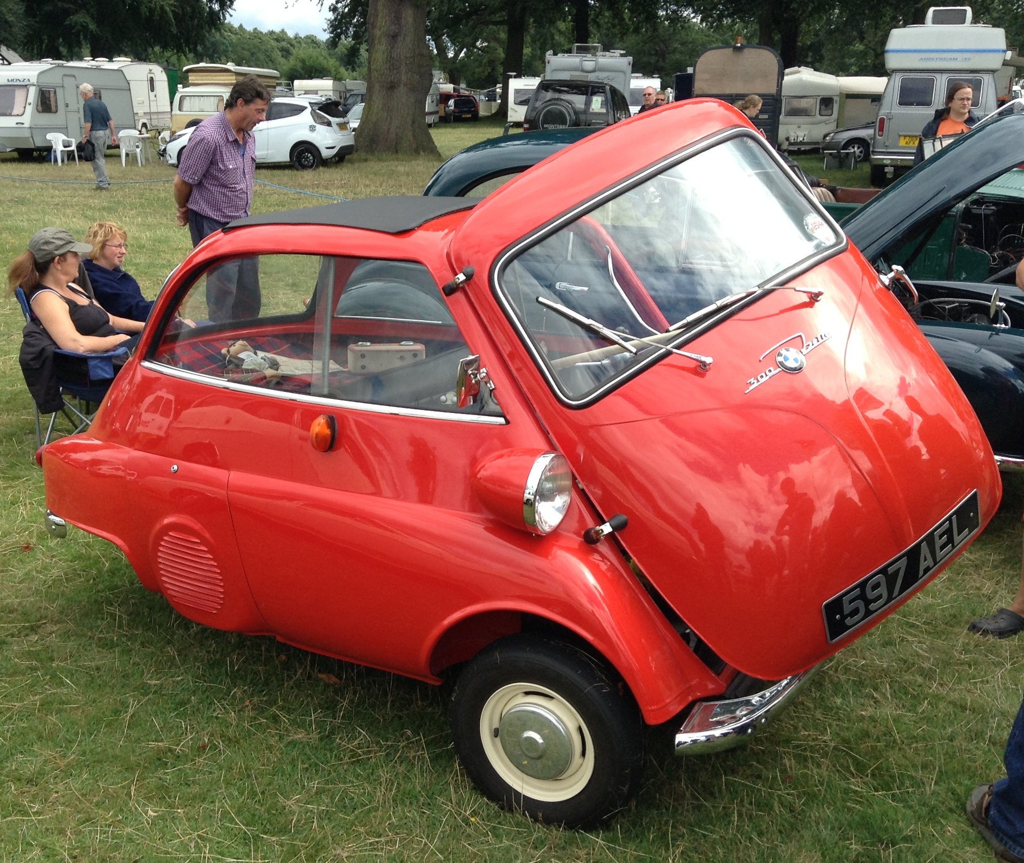 Мотоколяска BMW Isetta 300