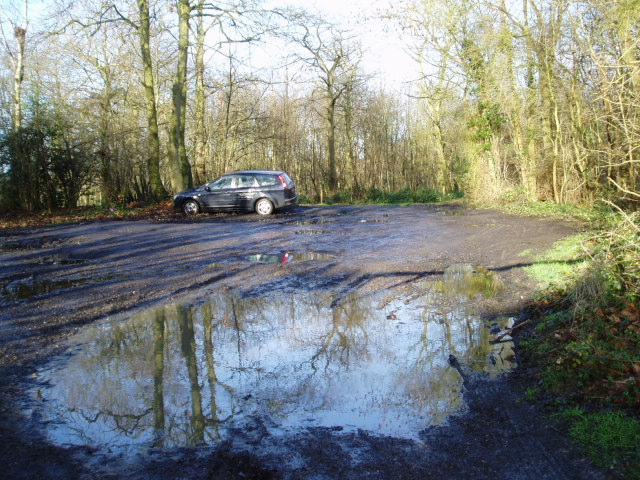 Blakes Wood Car Park - geograph.org.uk - 314699