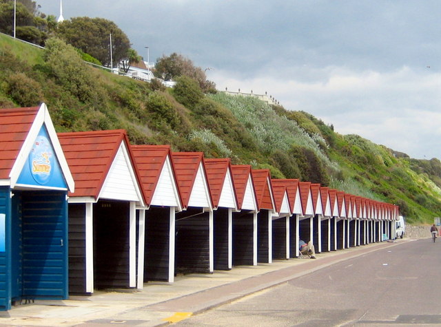 File:Bournemouth Beach huts - geograph.org.uk - 1883343.jpg