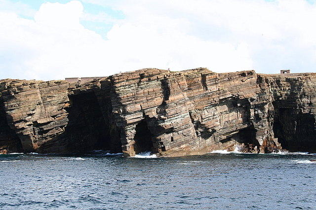 File:Caves west of Yesnaby - geograph.org.uk - 954170.jpg