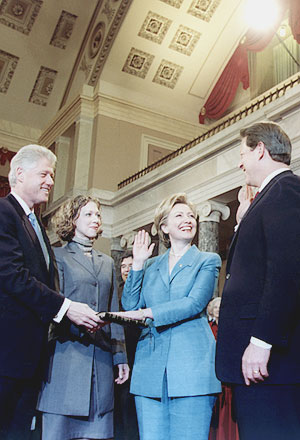 Stunning Image of Hillary Clinton and Al Gore on 1/3/2001 