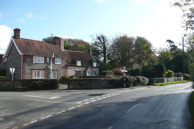 File:Cottages at a road junction, Field Dalling - geograph.org.uk - 1051580.jpg