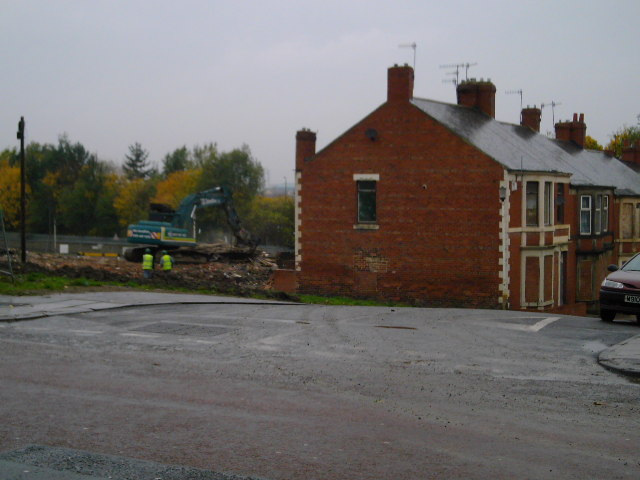 File:Emily St-Ford St Demolition - geograph.org.uk - 71269.jpg