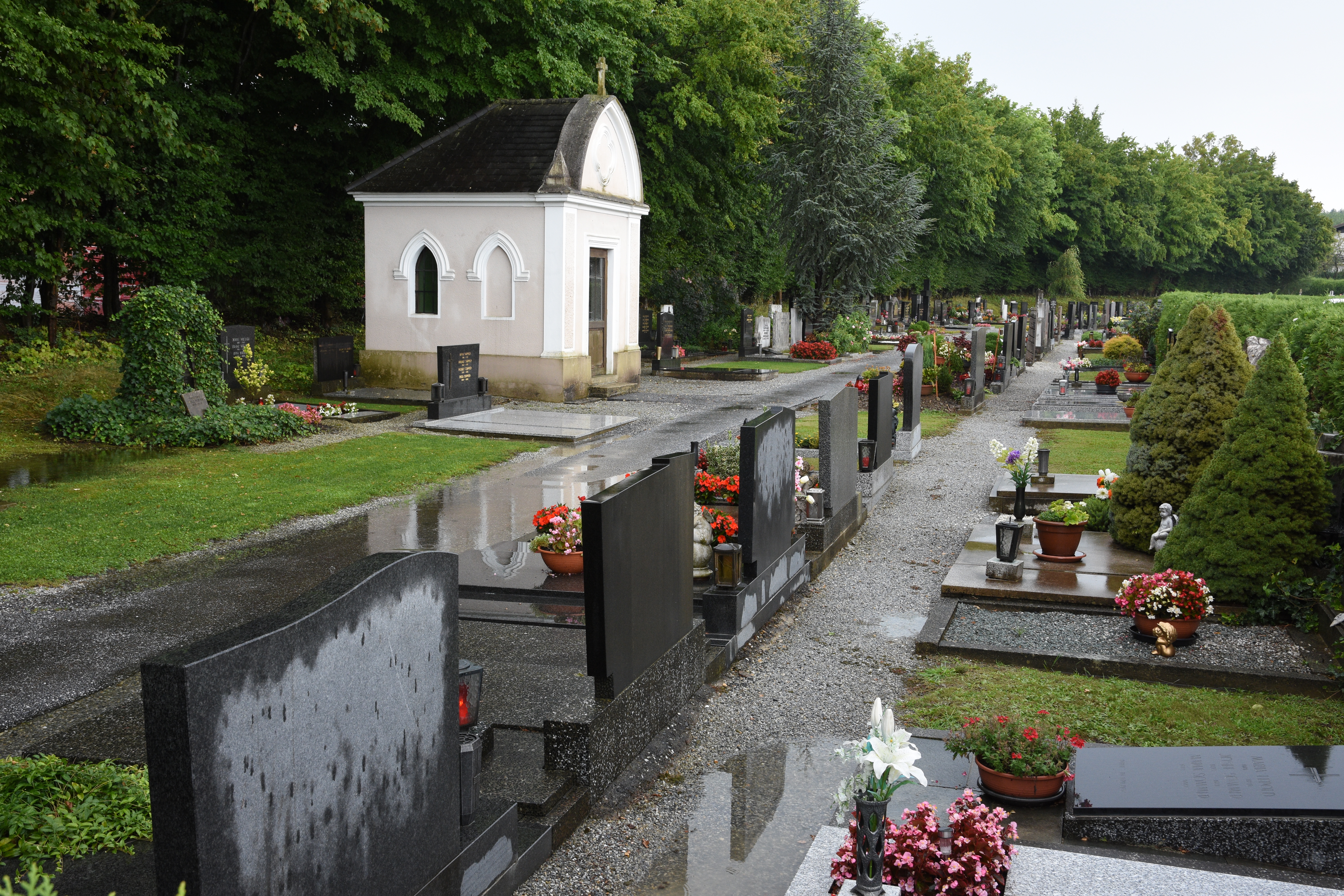Evangelischer Friedhof Fürstenfeld.jpg 