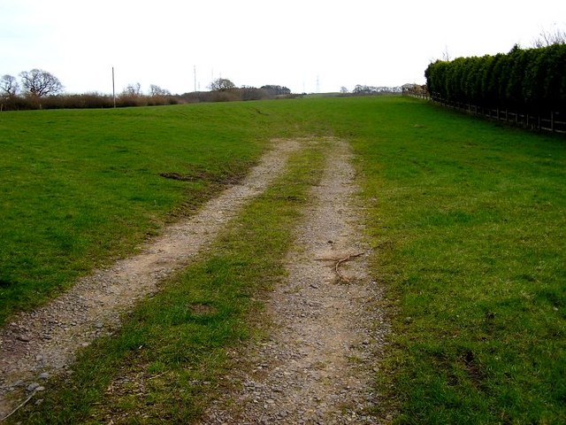 File:Farmland, Vale of Glamorgan - geograph.org.uk - 362175.jpg