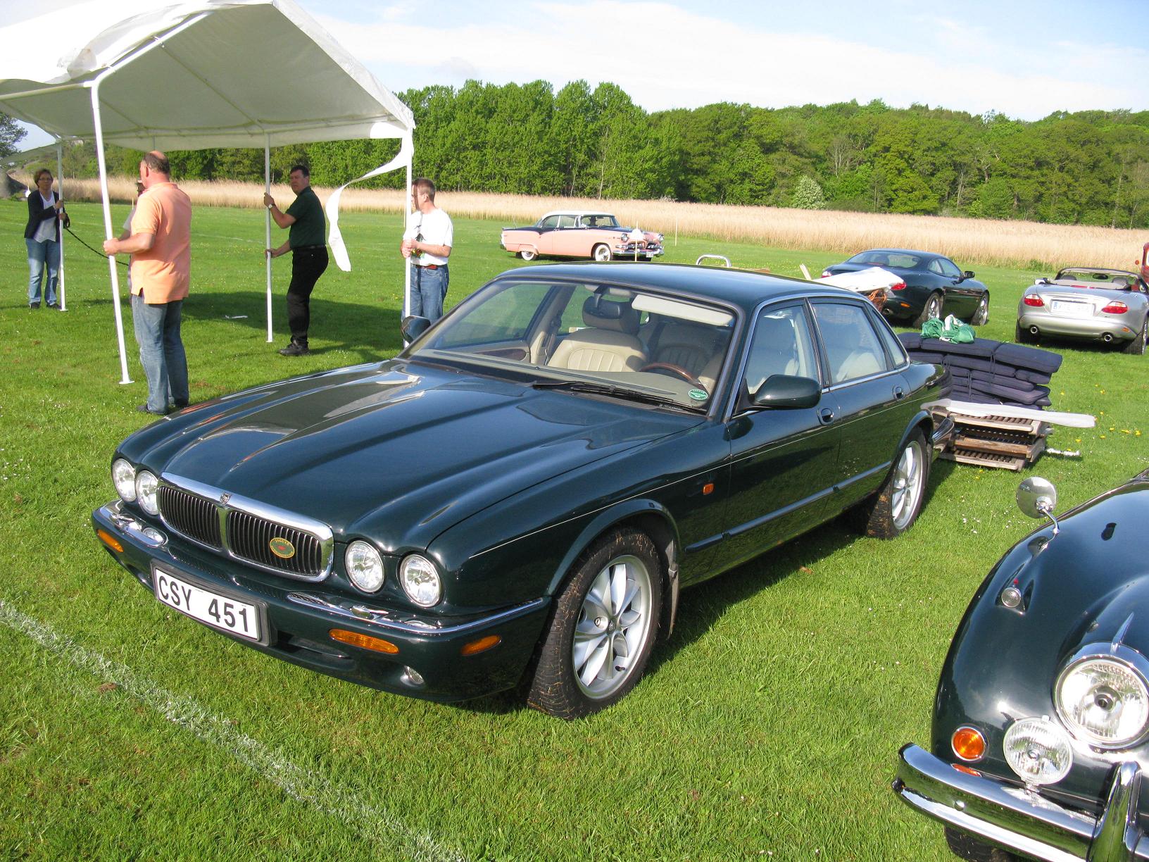 Jaguar XJ 92 4 литра Daimler