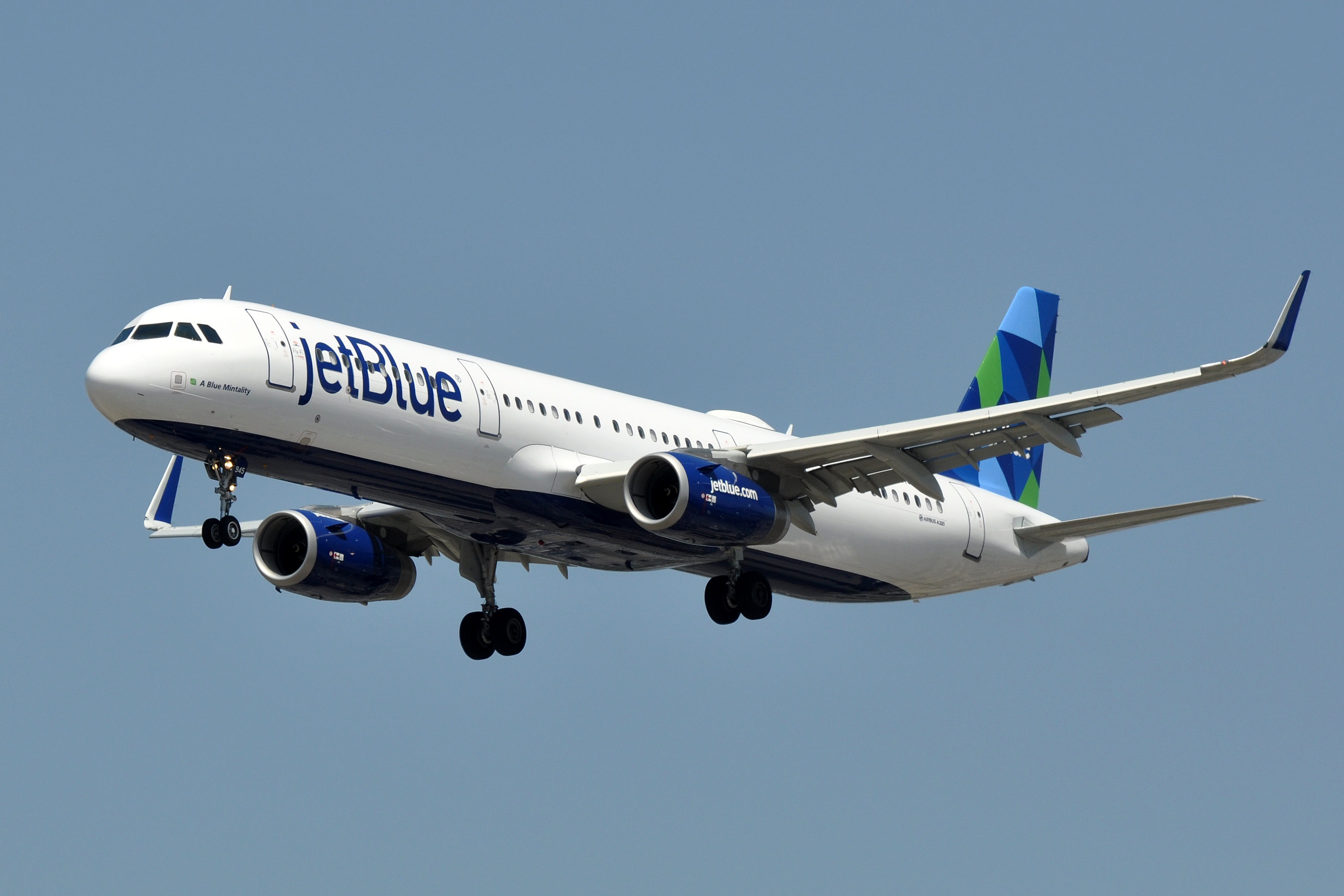 File:JetBlue Airways, Airbus A321-231(WL), N945JT - LAX.jpg - Wikimedia Commons