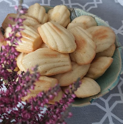 Brown Sugar Honey Madeleines — Delectably Mine