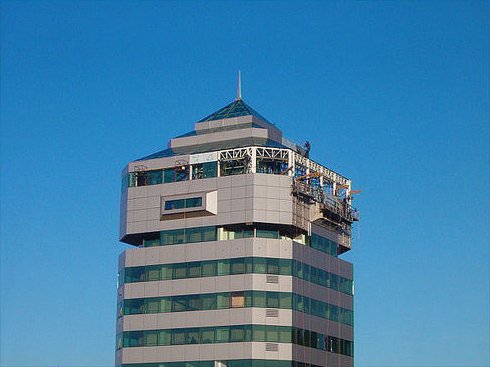 File:Moderno Edificio en Concepción.jpg