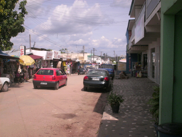 Fichier:Pacaraima - avenida.JPG