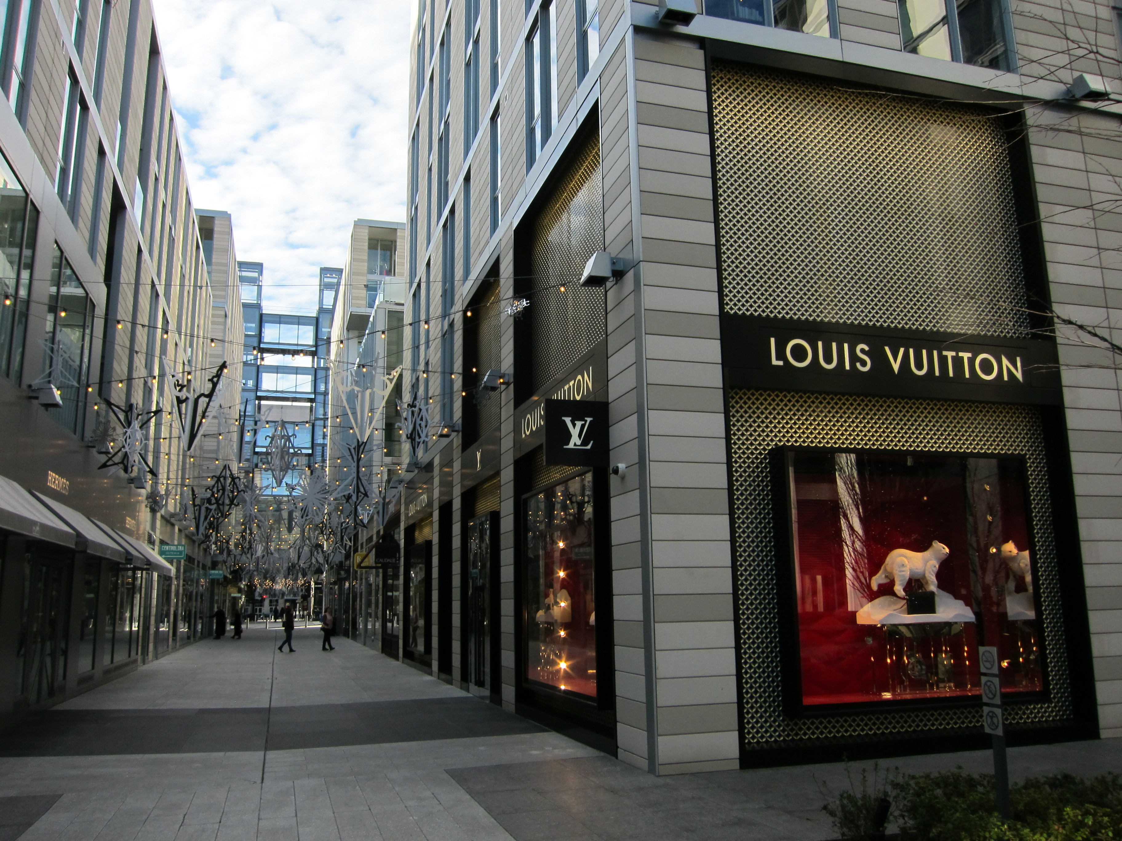 Louis Vuitton - CityCenterDC