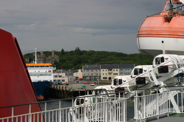 File:Pier at Stornoway - geograph.org.uk - 210694.jpg